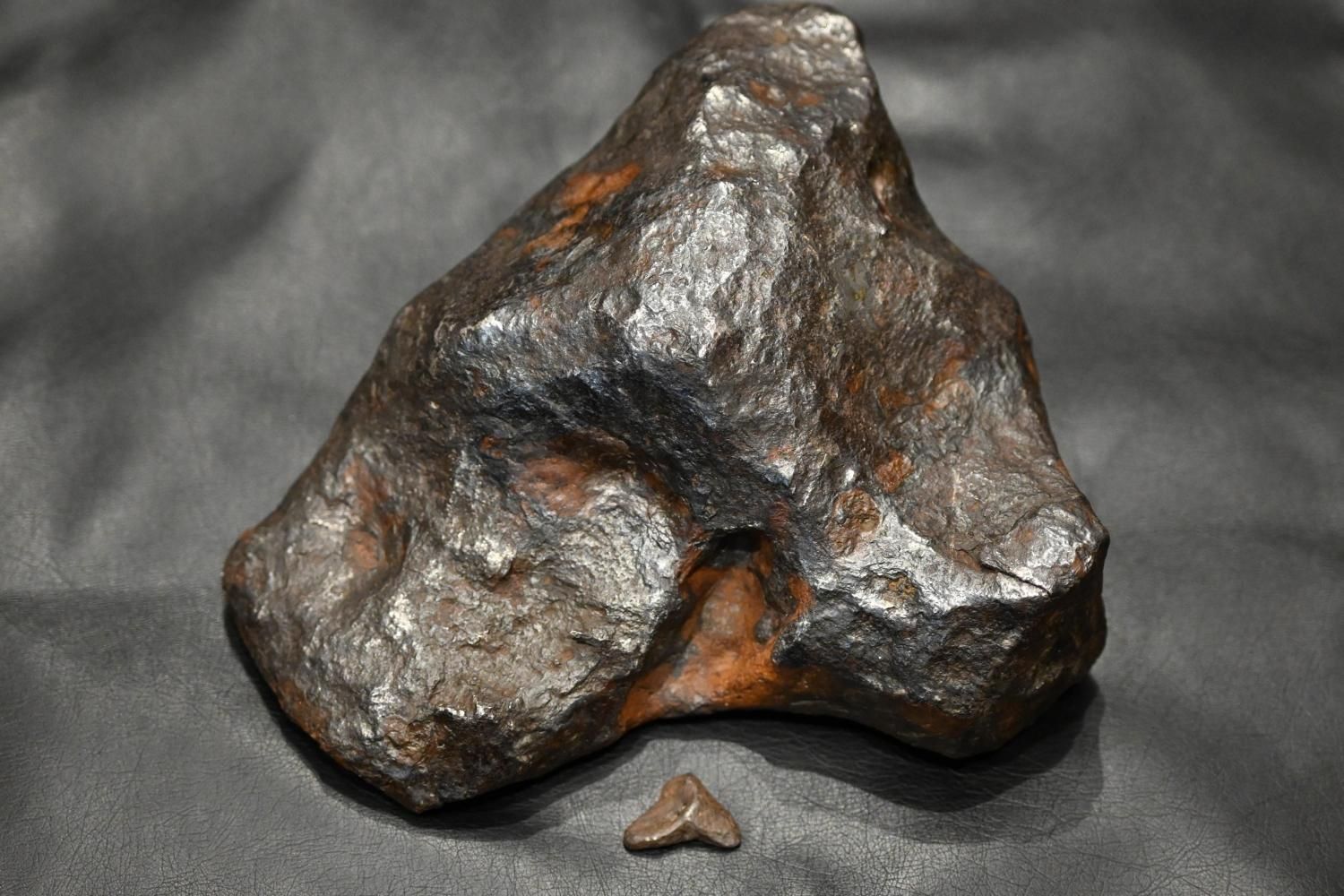 キャニオンディアブロ隕石 (Canyon Diablo meteorite)