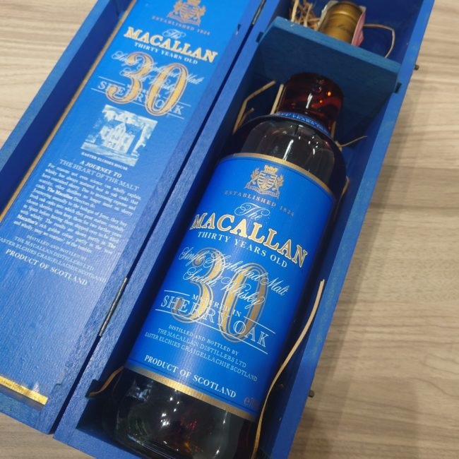 The Macallan 30年 マッカラン シェリーオーク 30年 空瓶 空箱 The