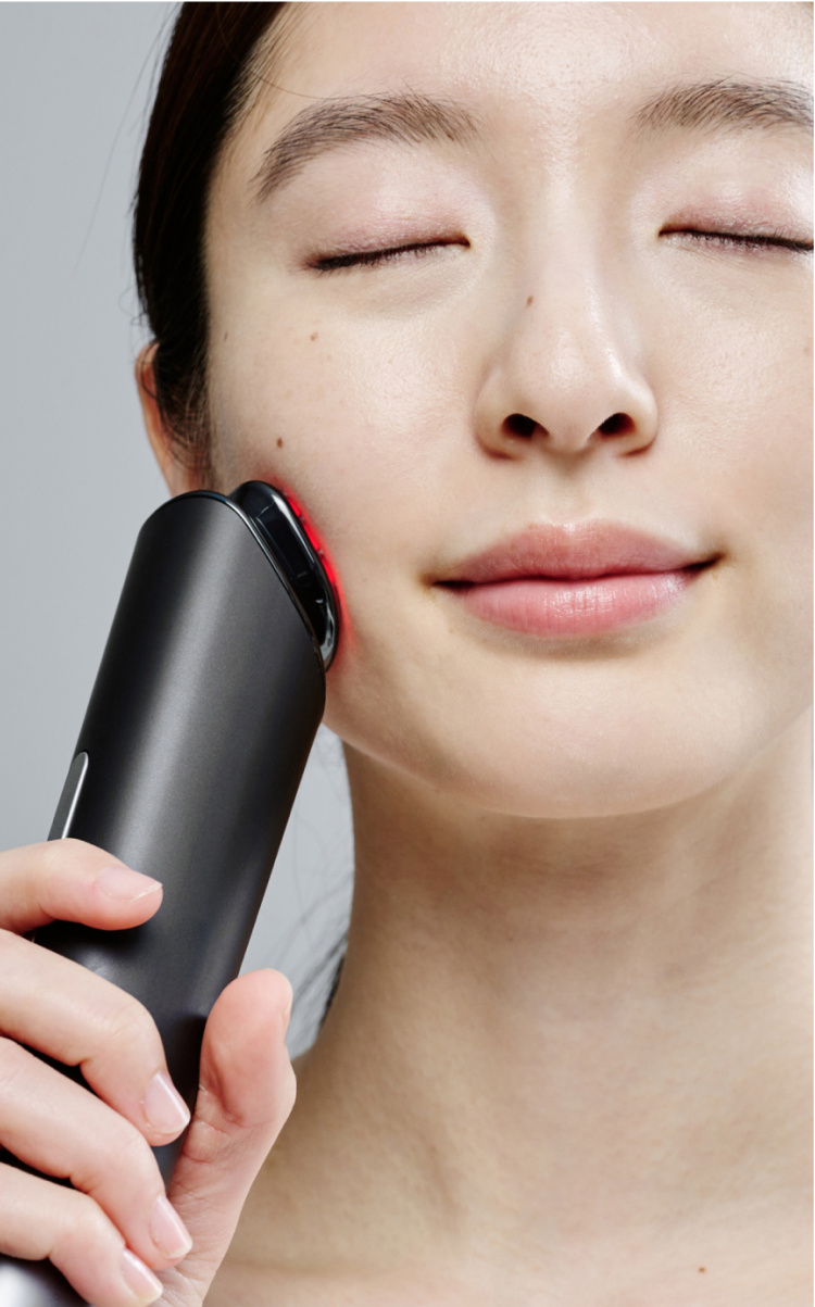 リフトケア美顔器 バイタリフト RF EH-SR85 | 公式通販 | Panasonic