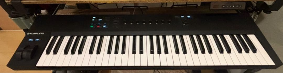 DTM・DAW Komplete Kontrol A61 Native Instruments Teclado Controlador Native Instruments Komplete Kontrol A61 Preto